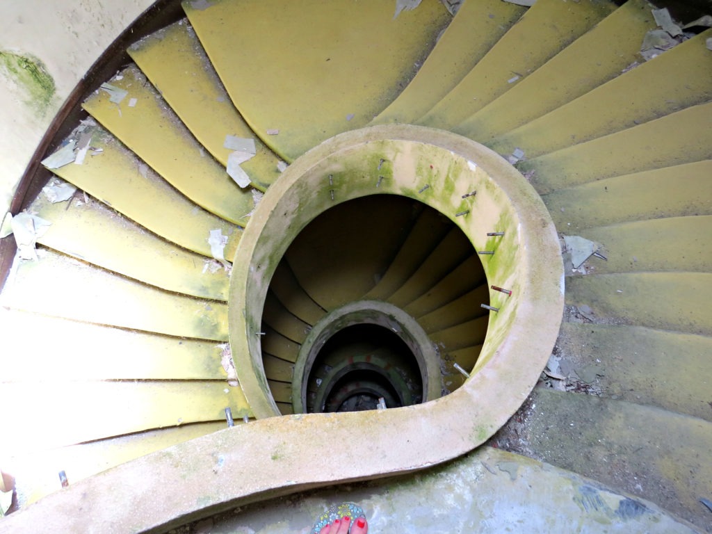 sete cidades abandoned hotel