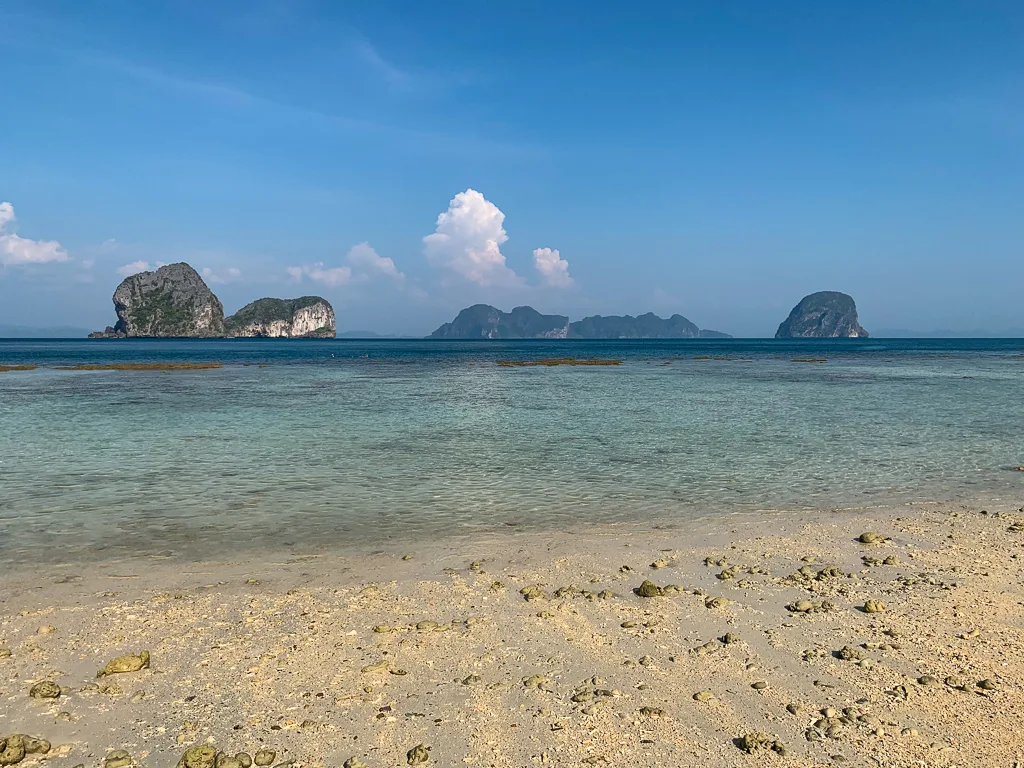 Sea view with cliffs Koh Lanta