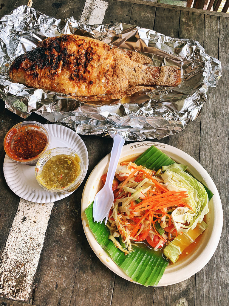 fried fish papaya salad bangkok